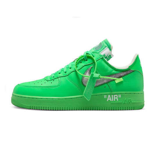 Sneakers green